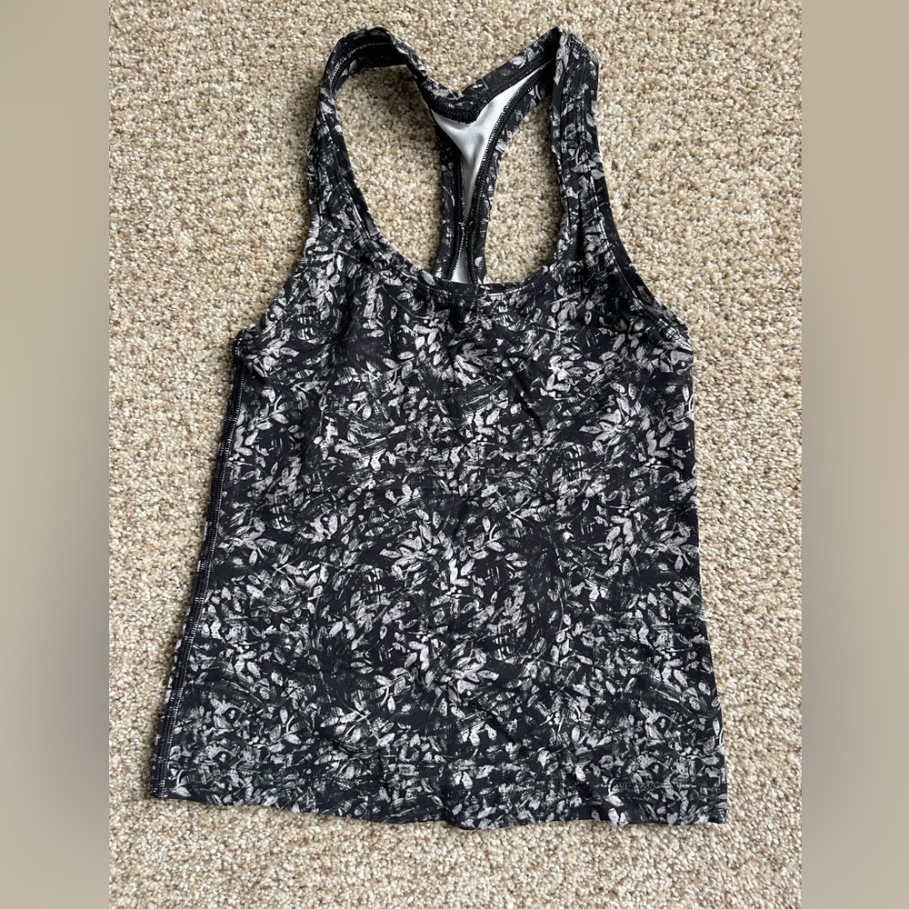 NWOT lululemon tank